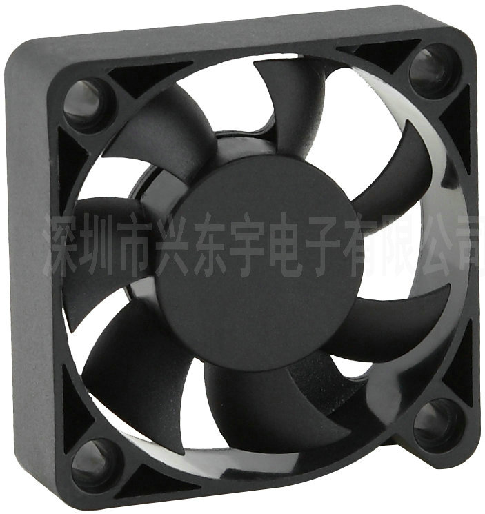 舞臺(tái)燈光散熱風(fēng)扇http://m.xrbyxz.cn/products-detail.asp?cpid=121